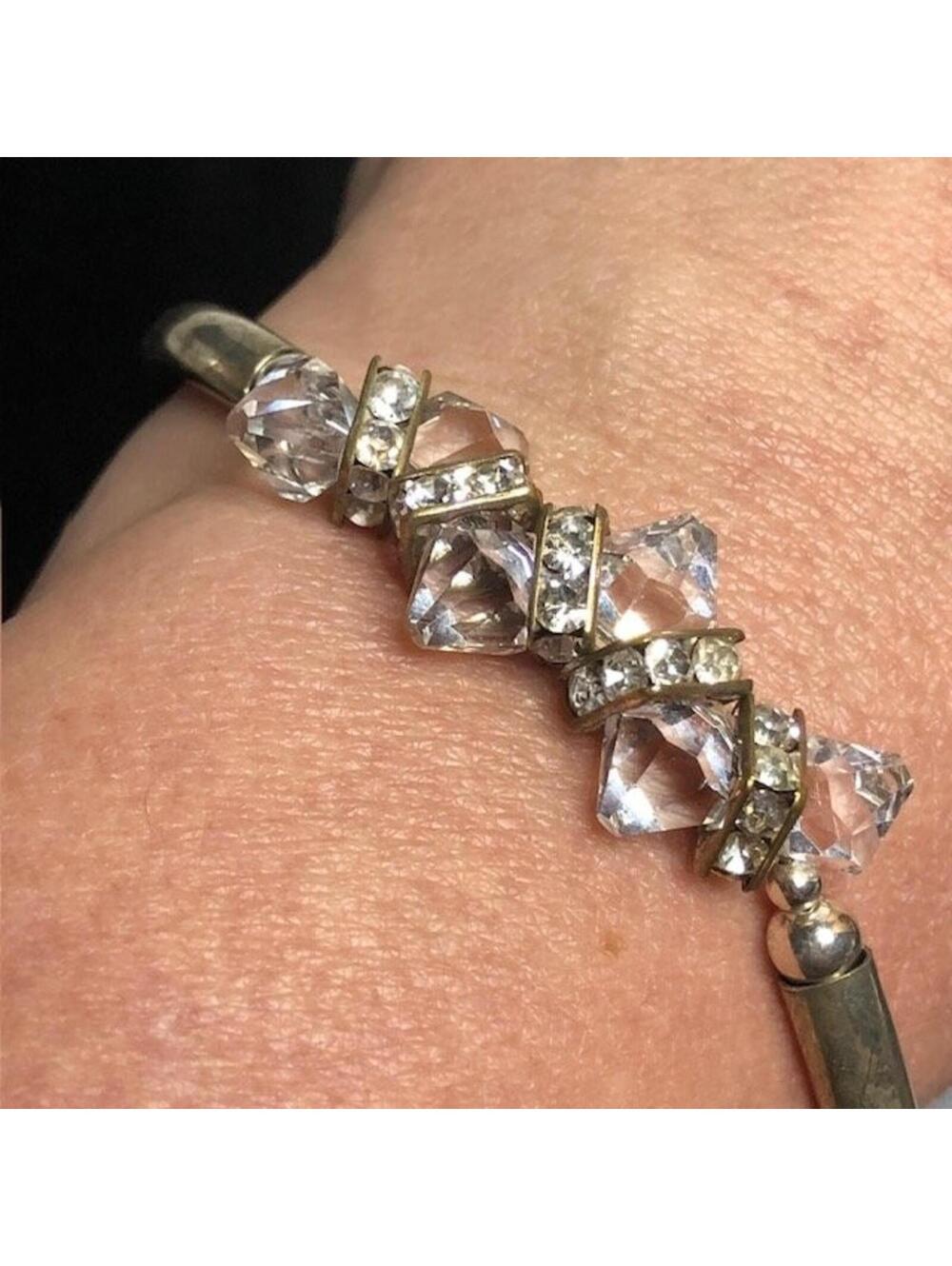 9281 Sterling Silver  (unmarked) crystal Beaded Toggle Bracelet 7.5" Elegant